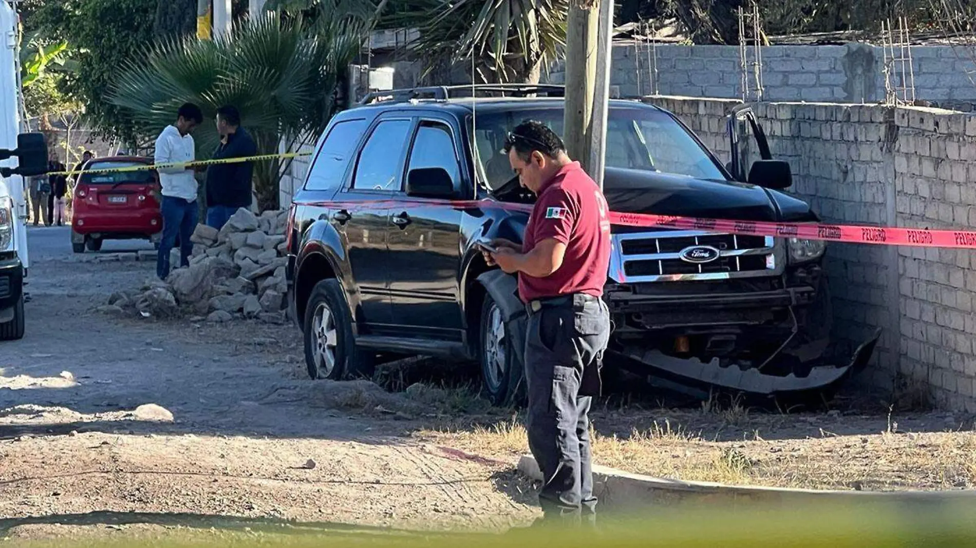 Hallan a hombre sin vida dentro de camioneta en Tehuacán